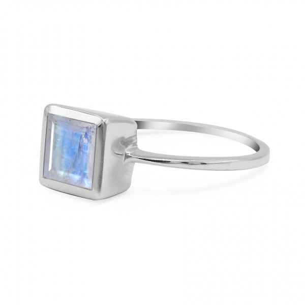 Moonstone Ring (CST-RING-RBM-59) CST-RING-RBM-59