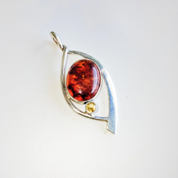 Baltic amber Pendant PT-ABR-05