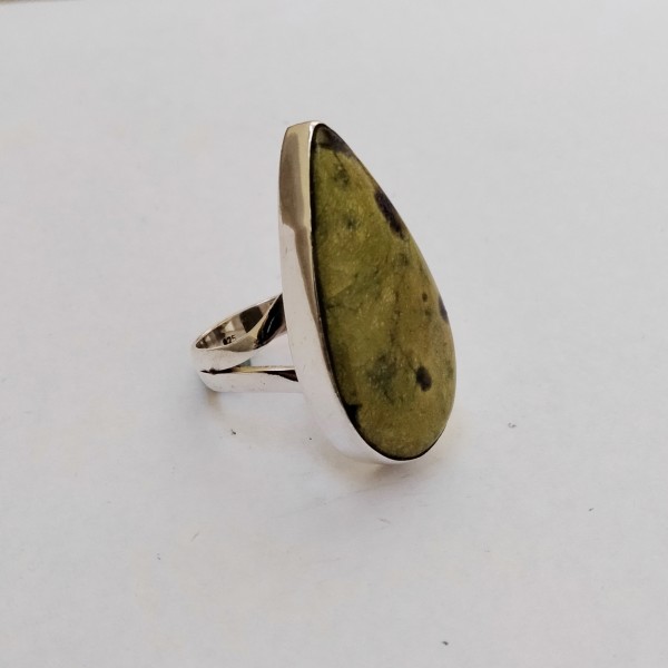 Stichtite Ring RING-883